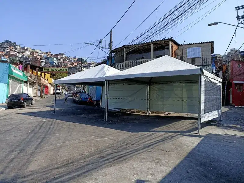 Locação tenda pirâmide